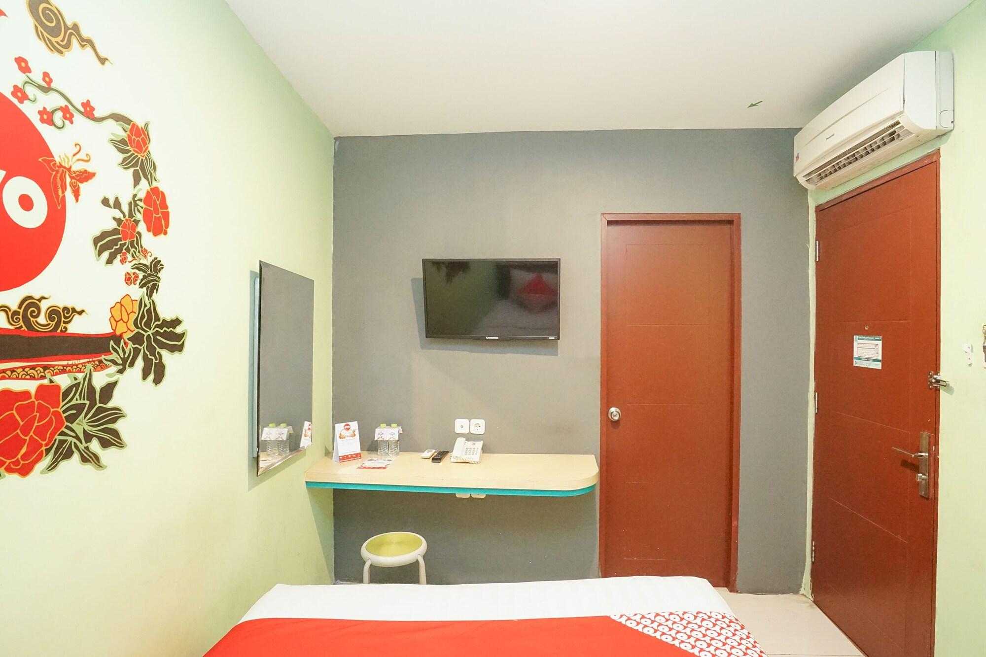Oyo 277 Rukotel Near Rsu Adi Husada Undaan Kota Surabaya Exteriör bild