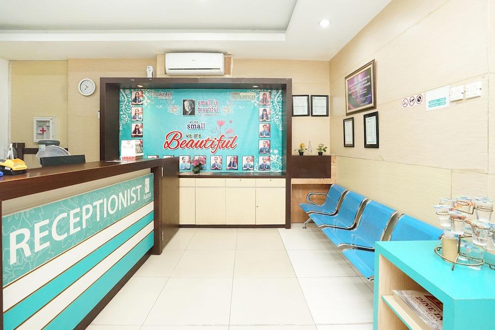 Oyo 277 Rukotel Near Rsu Adi Husada Undaan Kota Surabaya Exteriör bild