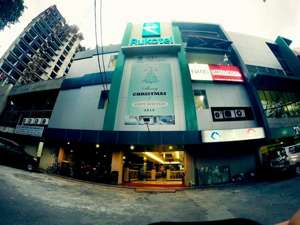 Oyo 277 Rukotel Near Rsu Adi Husada Undaan Kota Surabaya Exteriör bild
