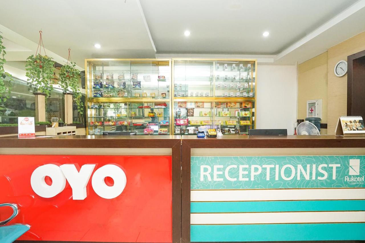 Oyo 277 Rukotel Near Rsu Adi Husada Undaan Kota Surabaya Exteriör bild