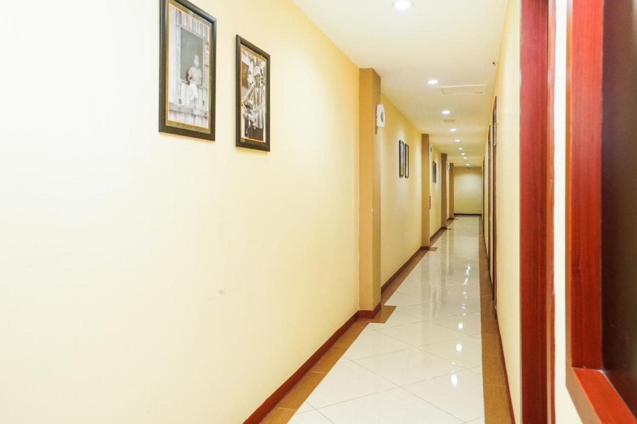 Oyo 277 Rukotel Near Rsu Adi Husada Undaan Kota Surabaya Exteriör bild
